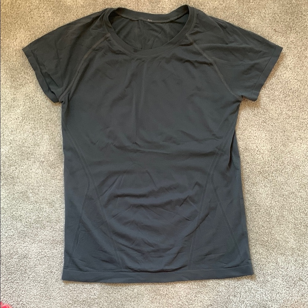 Athleta Momentum size Large